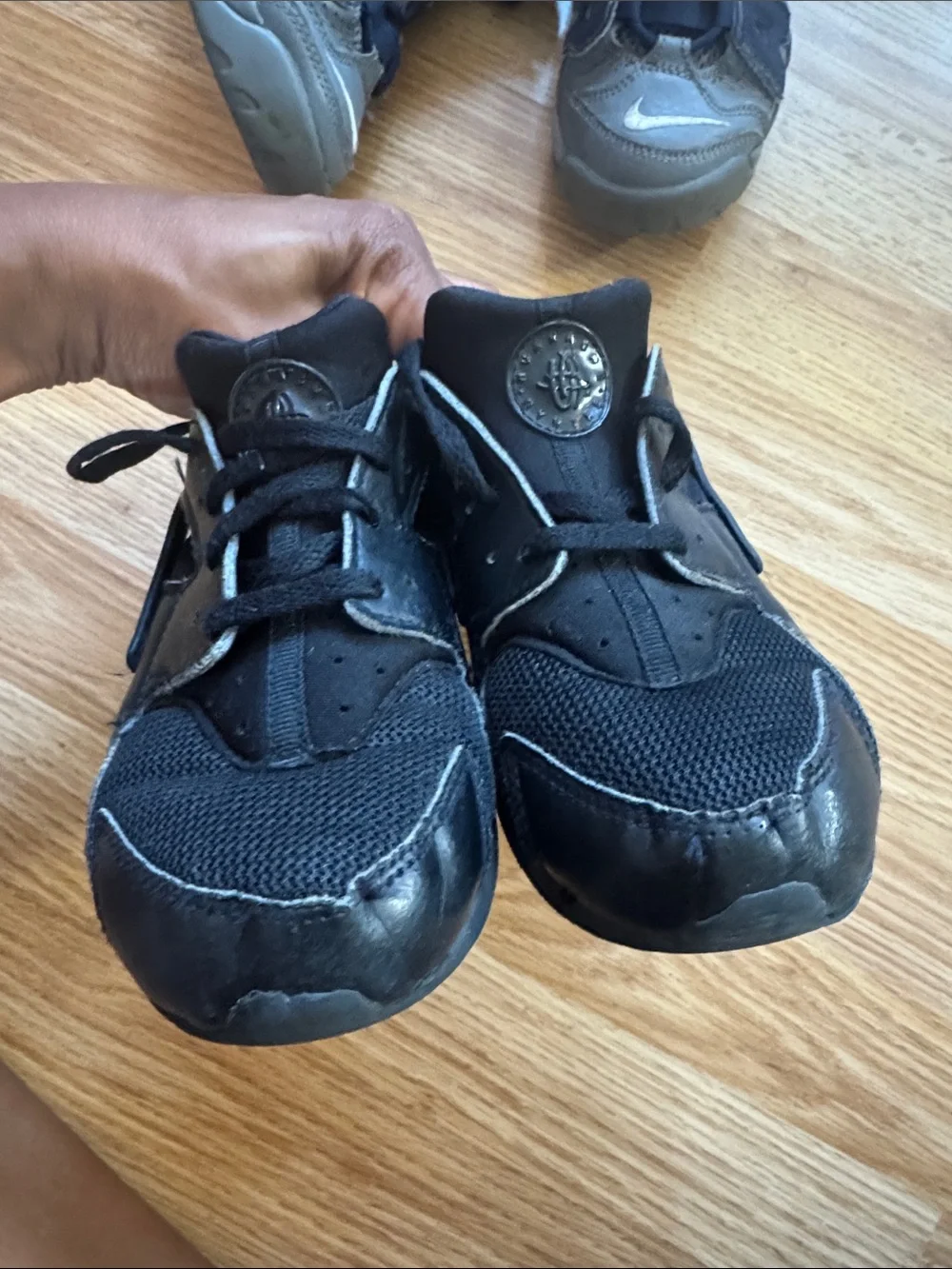 Kids Nike Bundle ✨ size 2.5